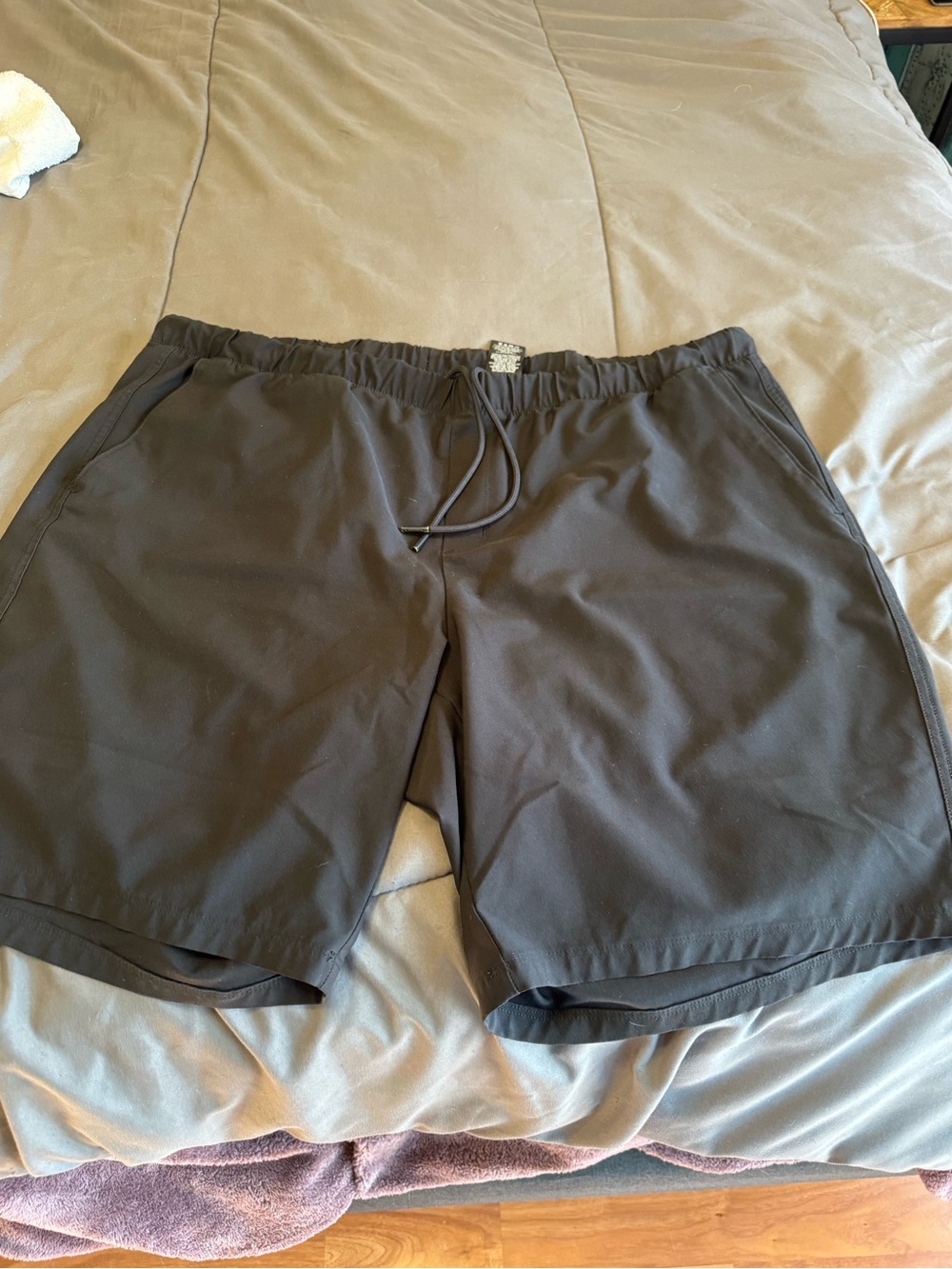 Greg Norman Collection Black Athletic Drawstring Shorts
